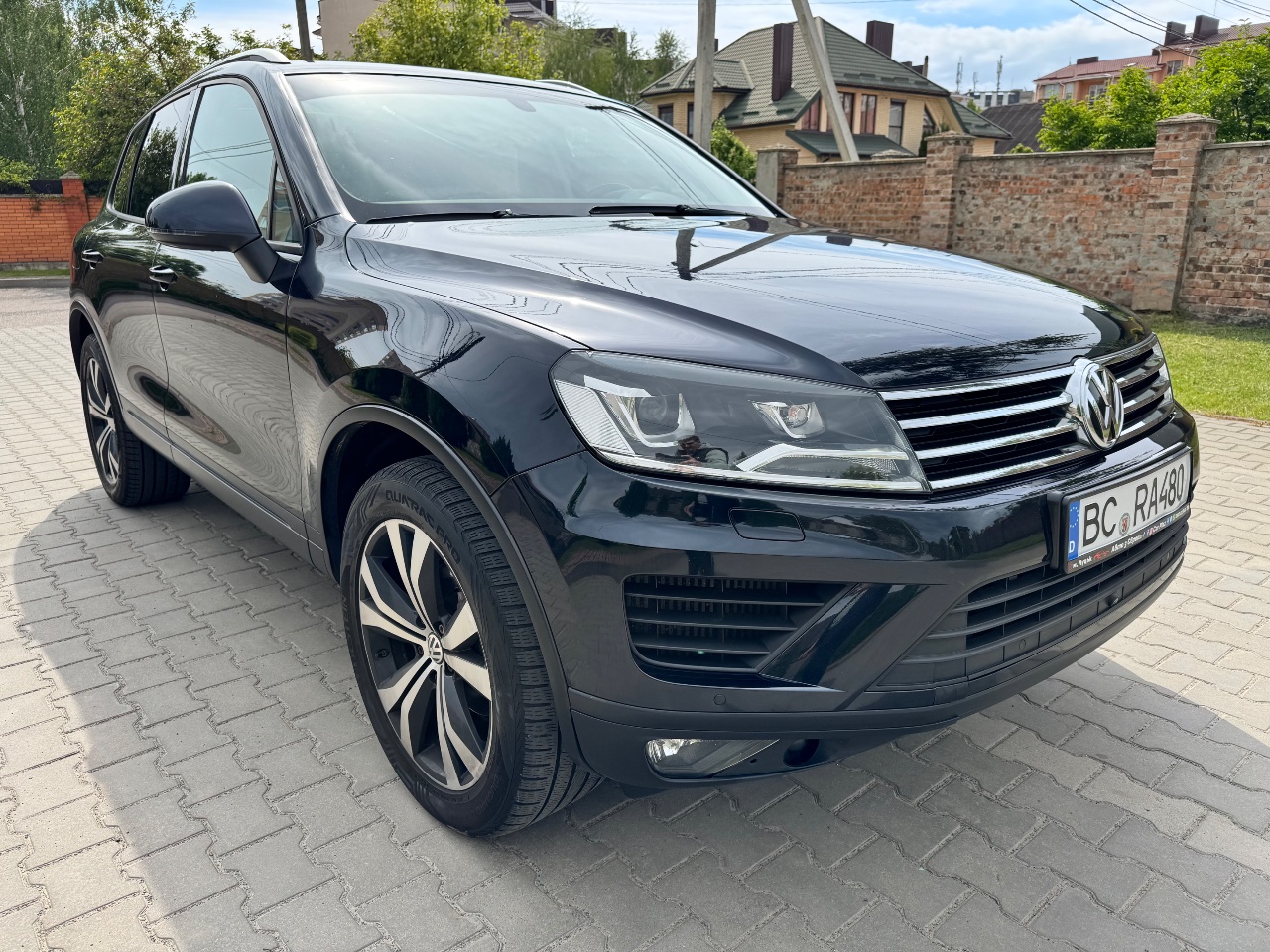 Volkswagen Touareg - фото 10