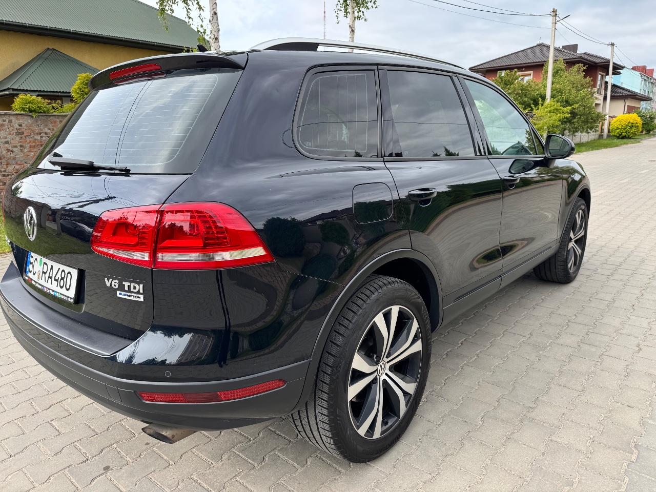Volkswagen Touareg - фото 8