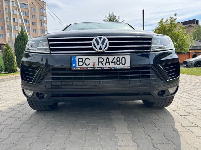 Volkswagen Touareg - фото 4