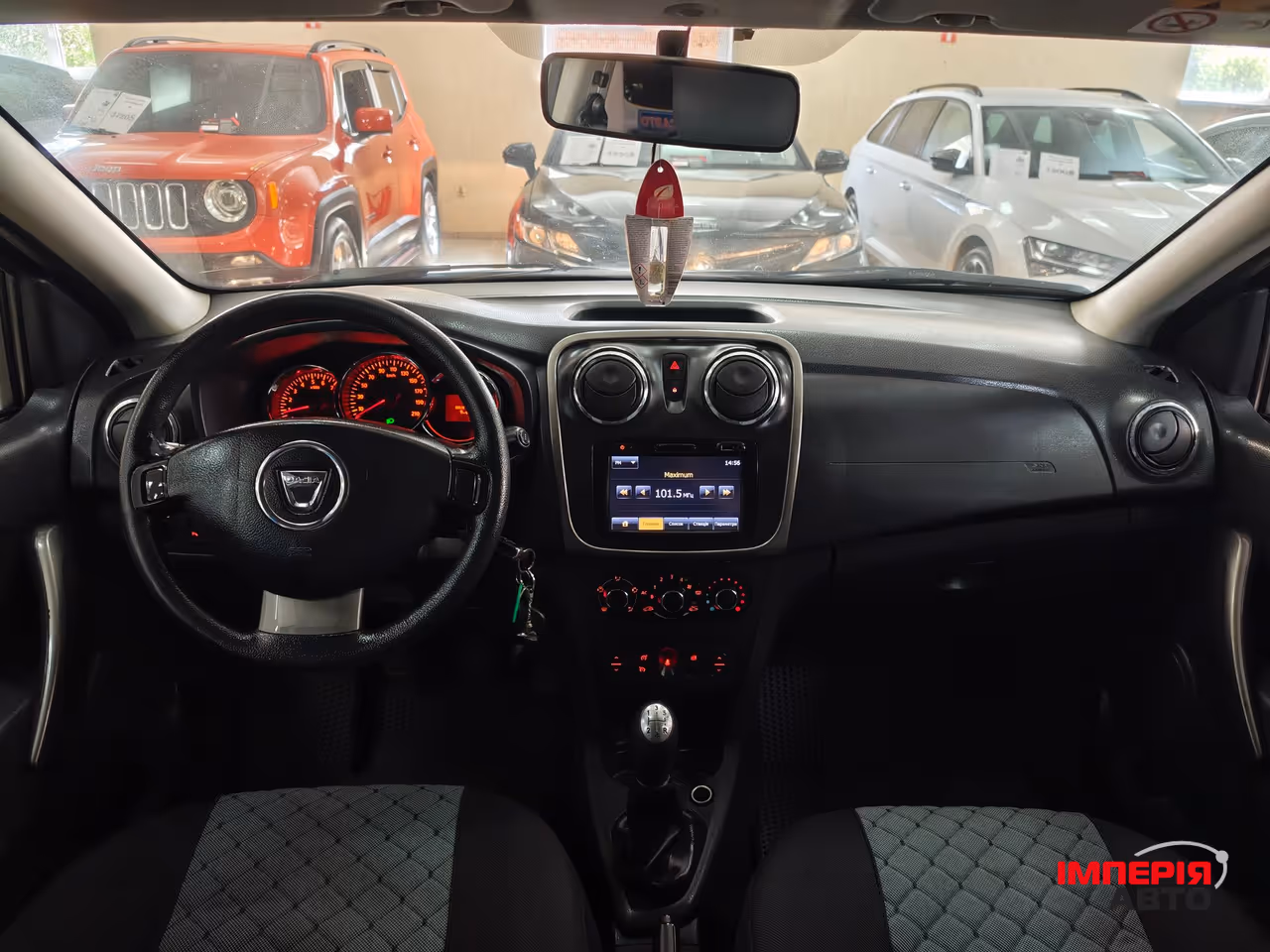 Dacia Sandero - фото 9