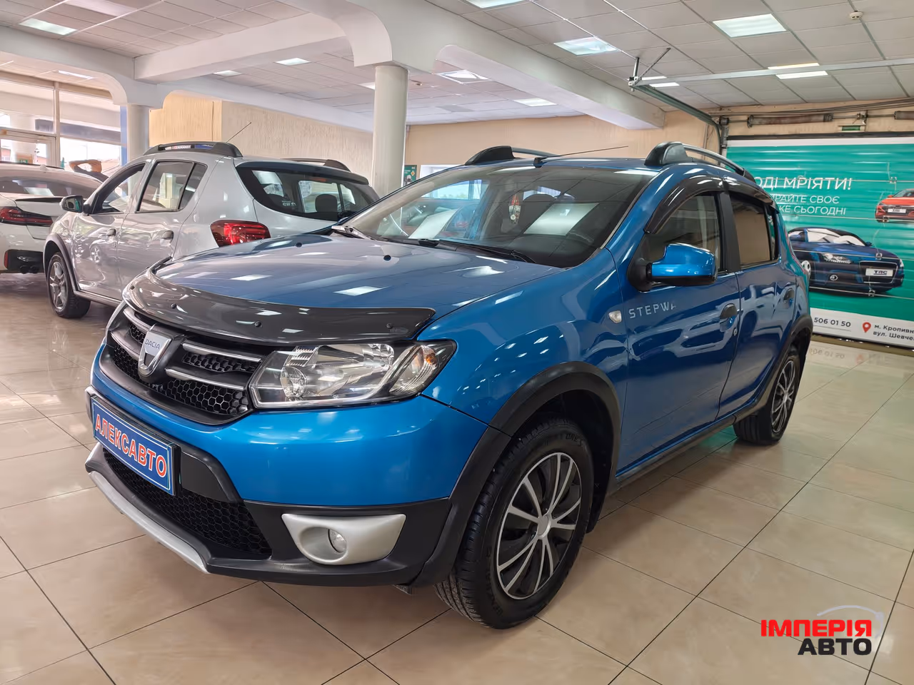 Dacia Sandero - фото 1