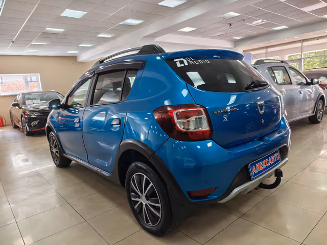 Dacia Sandero - фото 2