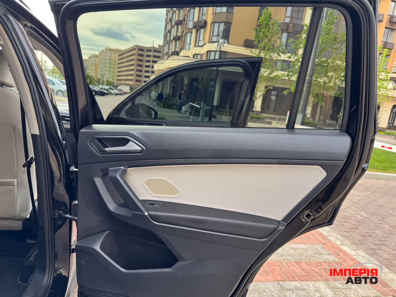 Volkswagen Tiguan - фото 24