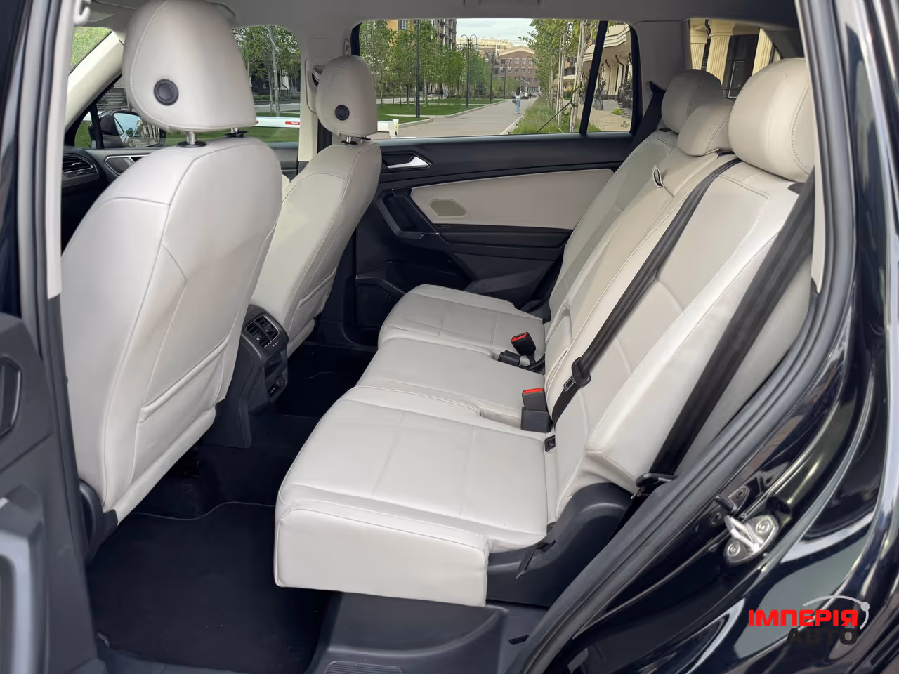 Volkswagen Tiguan - фото 18