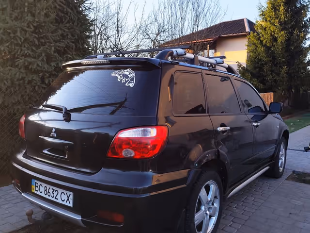 Mitsubishi Outlander - фото 4
