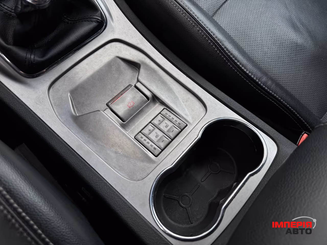 Ford S-MAX - фото 20