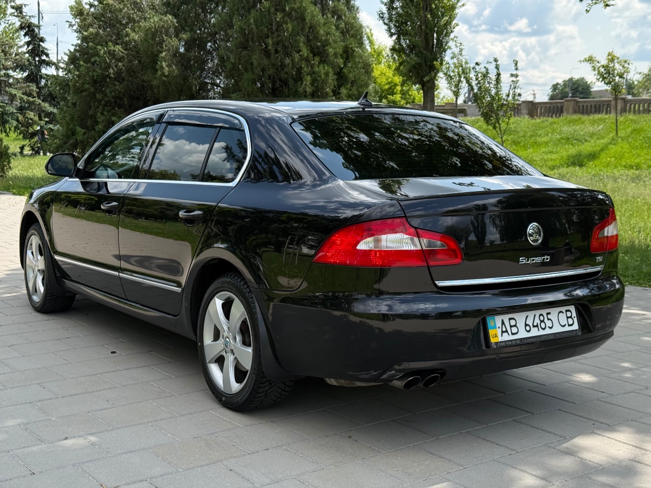 Skoda Superb - фото 13