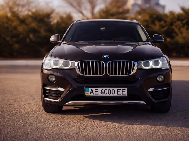 BMW X4 - фото 1