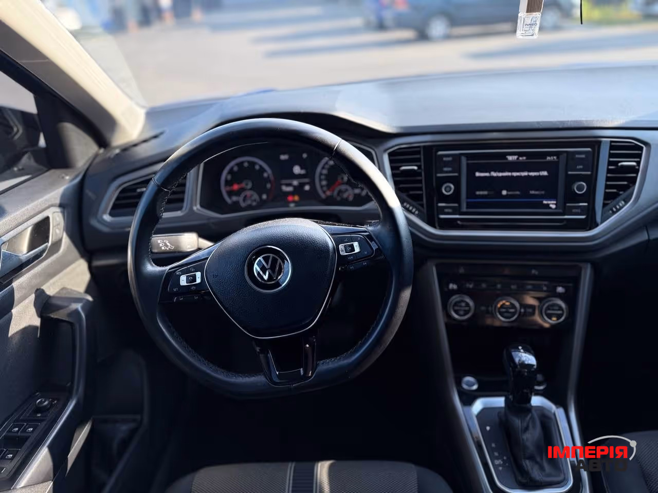 Volkswagen T-Roc - фото 7