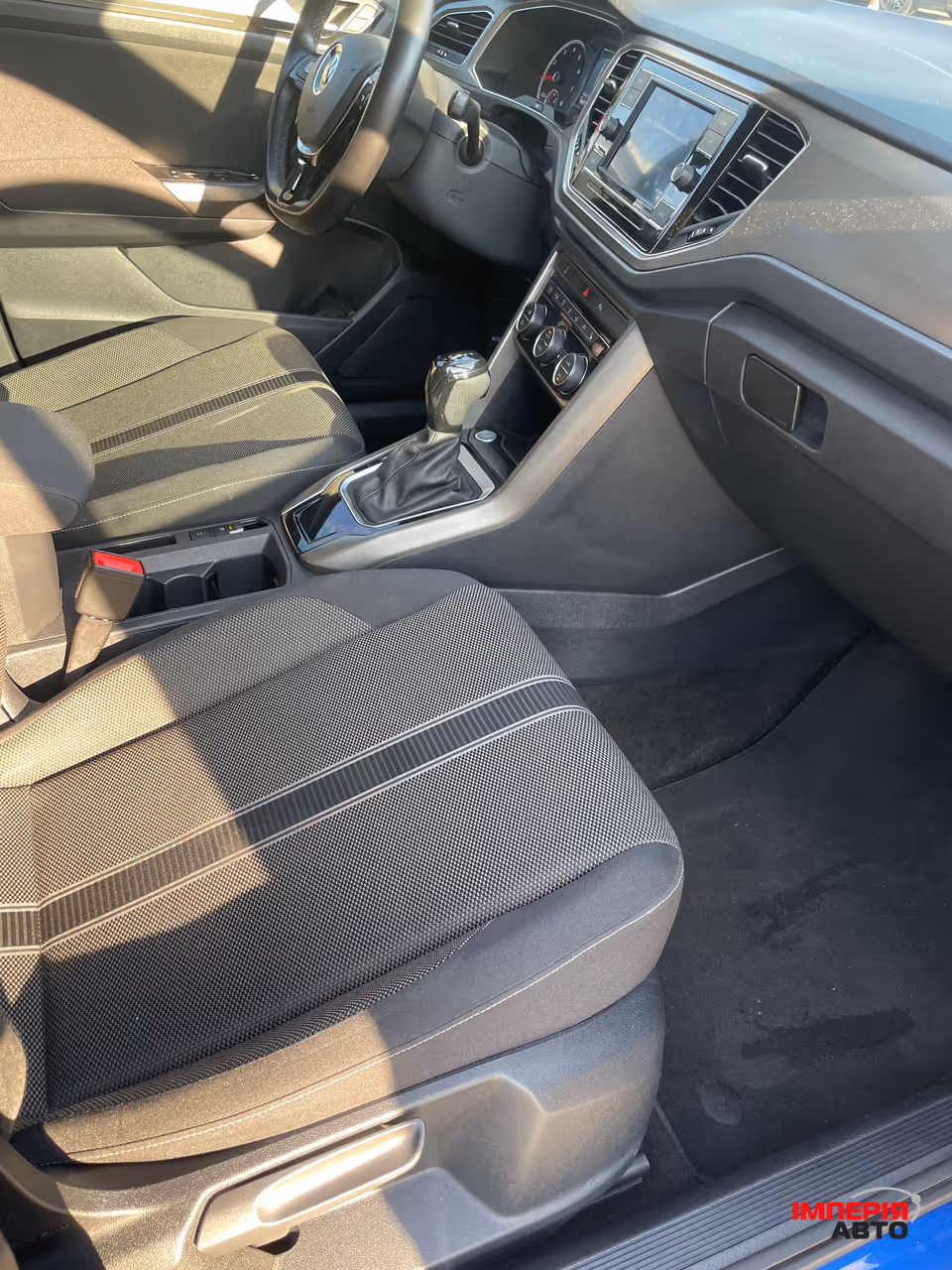 Volkswagen T-Roc - фото 15