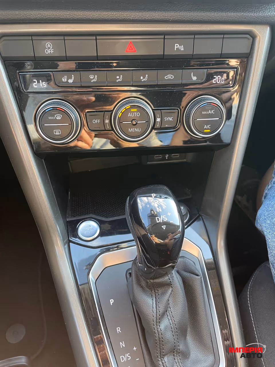 Volkswagen T-Roc - фото 10