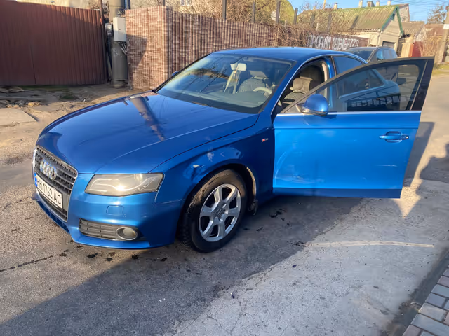 Audi A4 - фото 3