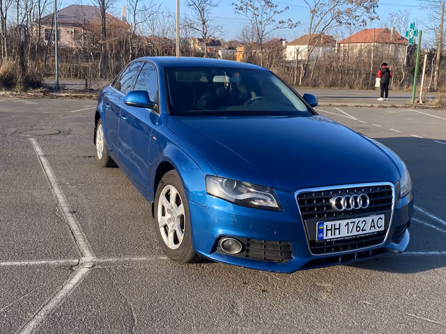 Audi A4 - фото 5