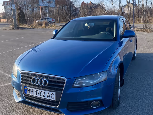 Audi A4 - фото 4