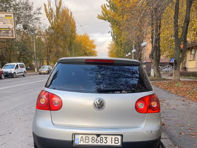Volkswagen Golf - фото 2