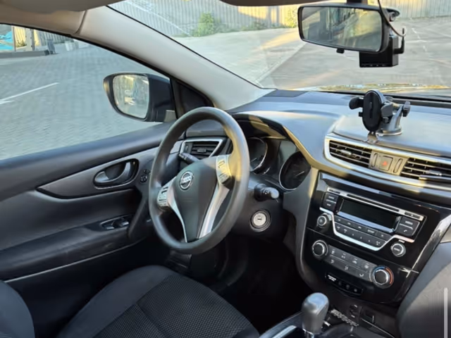 Nissan Qashqai - фото 4