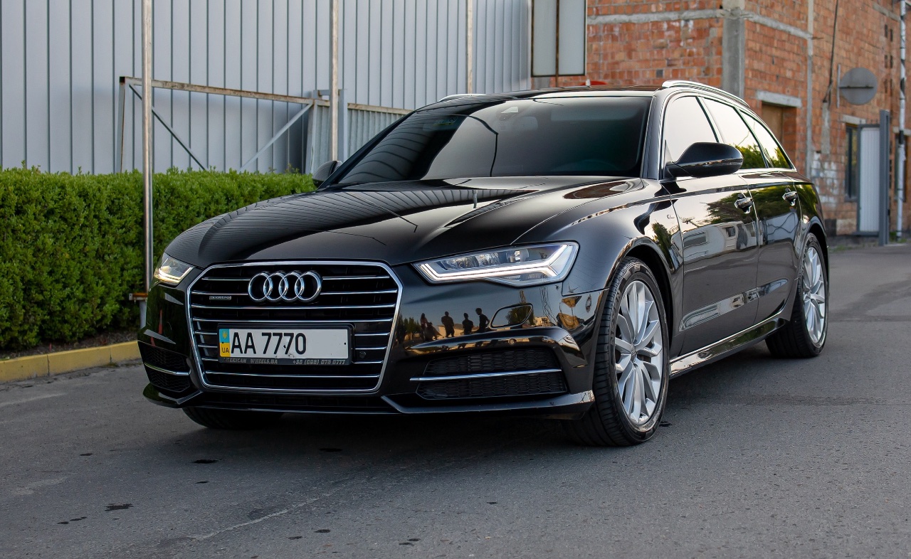 Audi A6 - фото 12