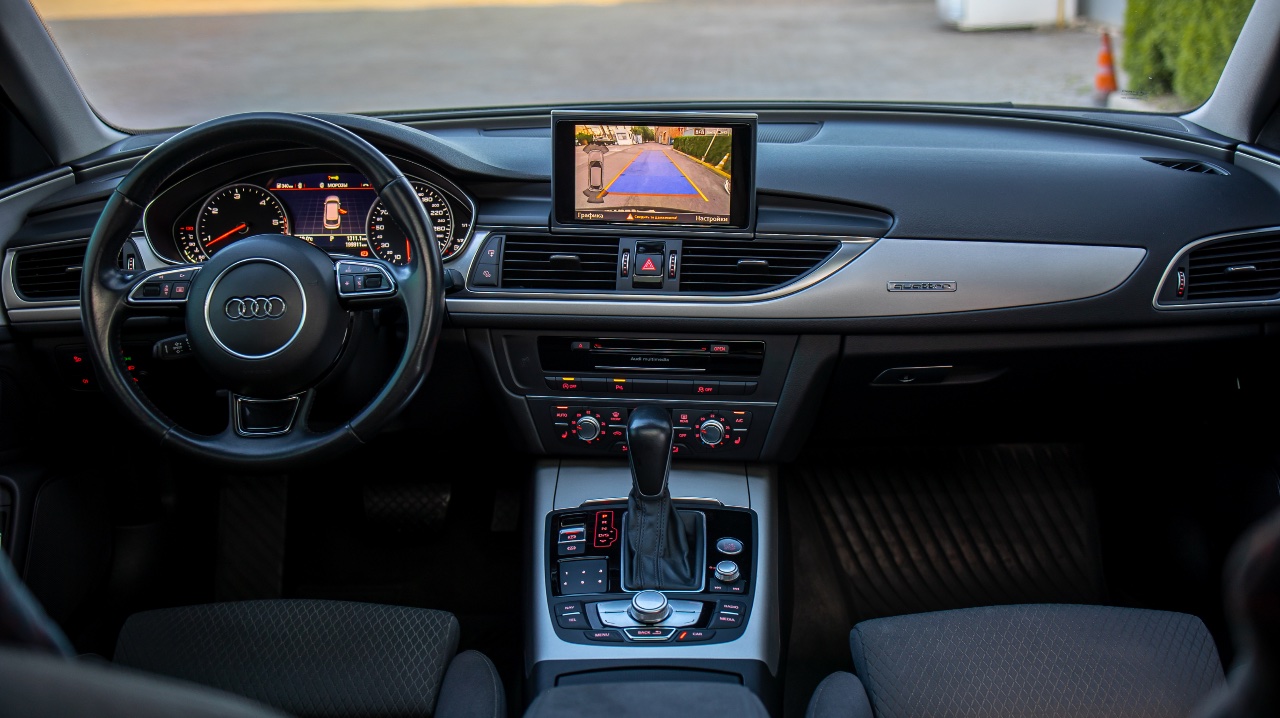 Audi A6 - фото 40
