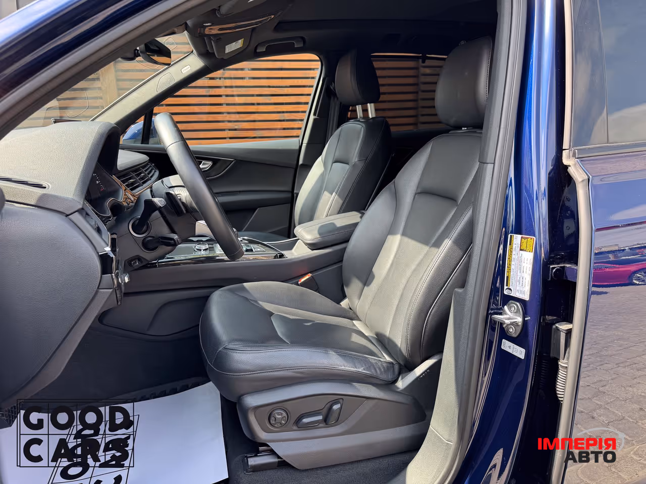 Audi Q7 - фото 21