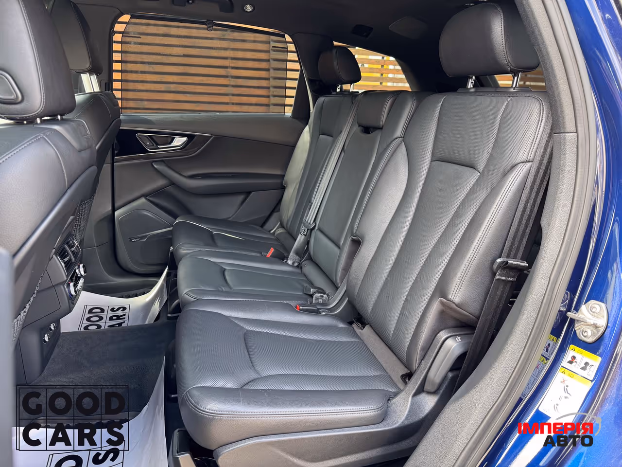 Audi Q7 - фото 24
