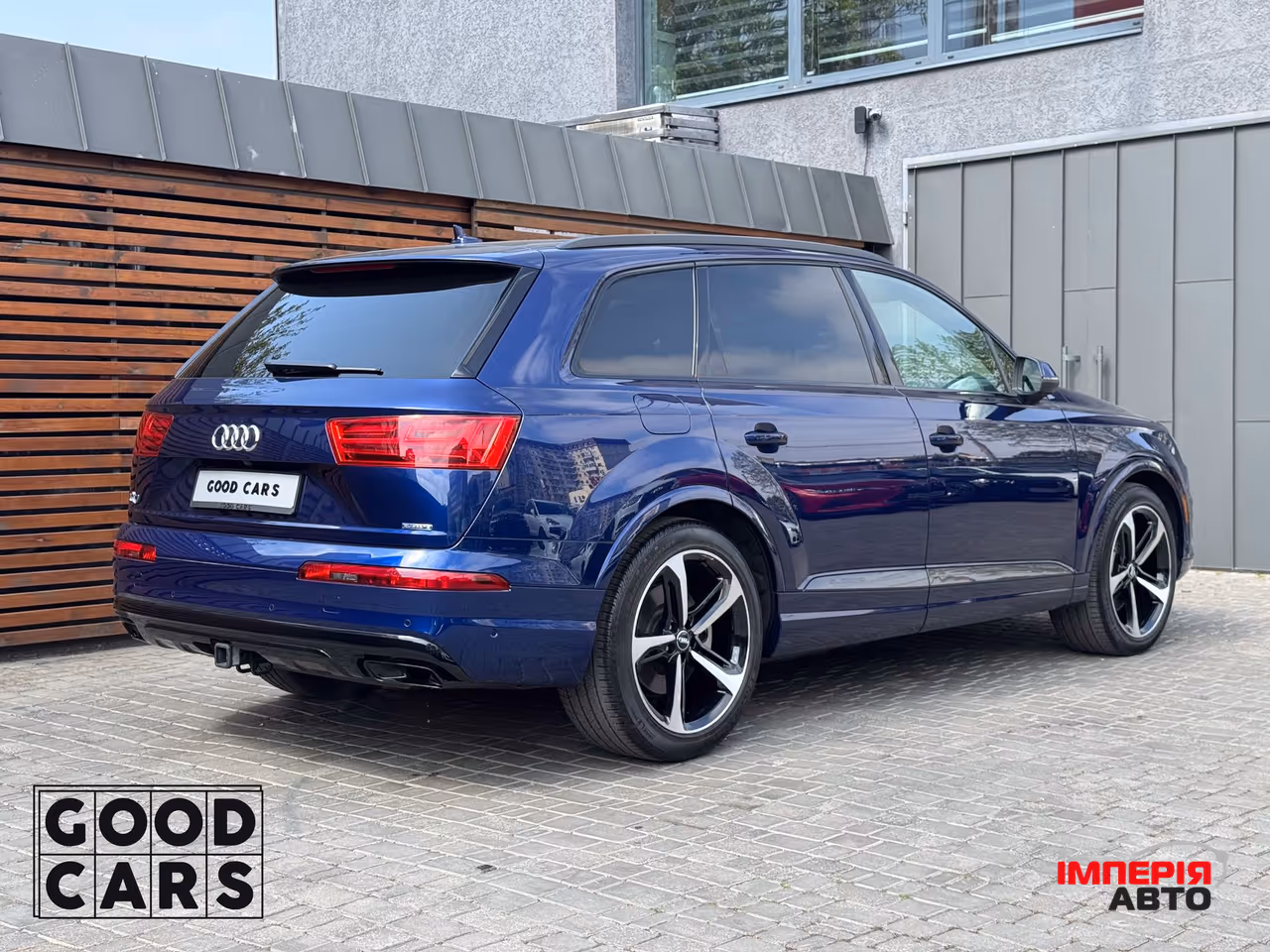 Audi Q7 - фото 7