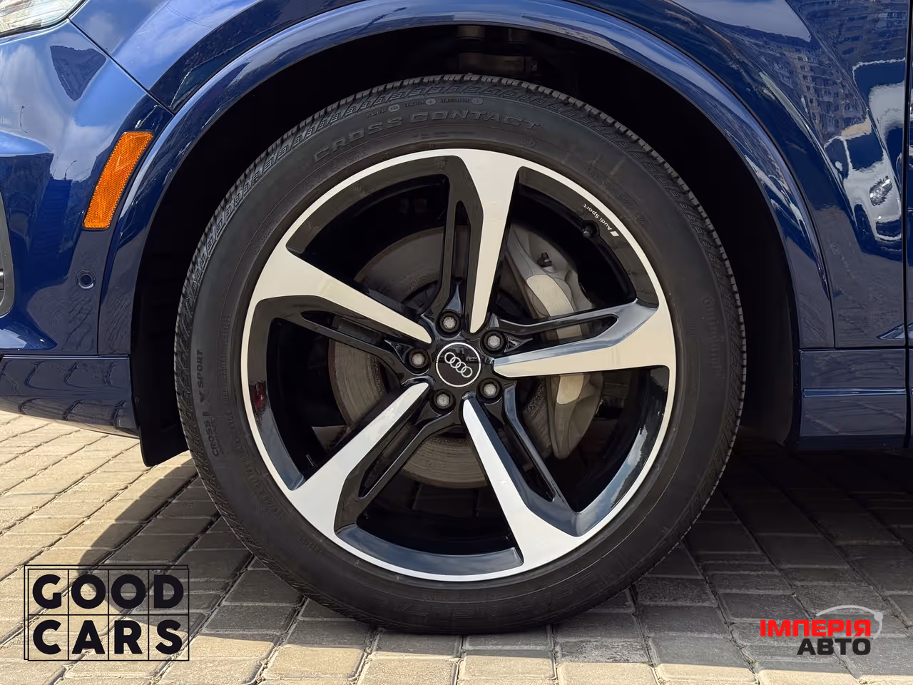 Audi Q7 - фото 13