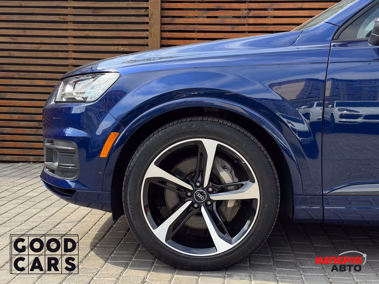 Audi Q7 - фото 12