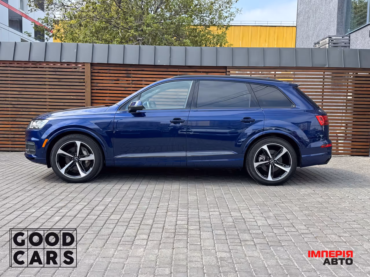 Audi Q7 - фото 4