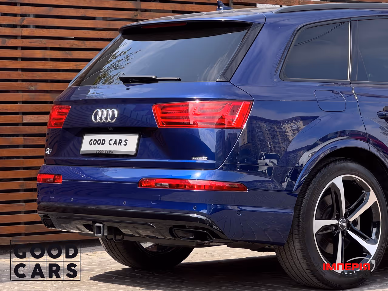 Audi Q7 - фото 14