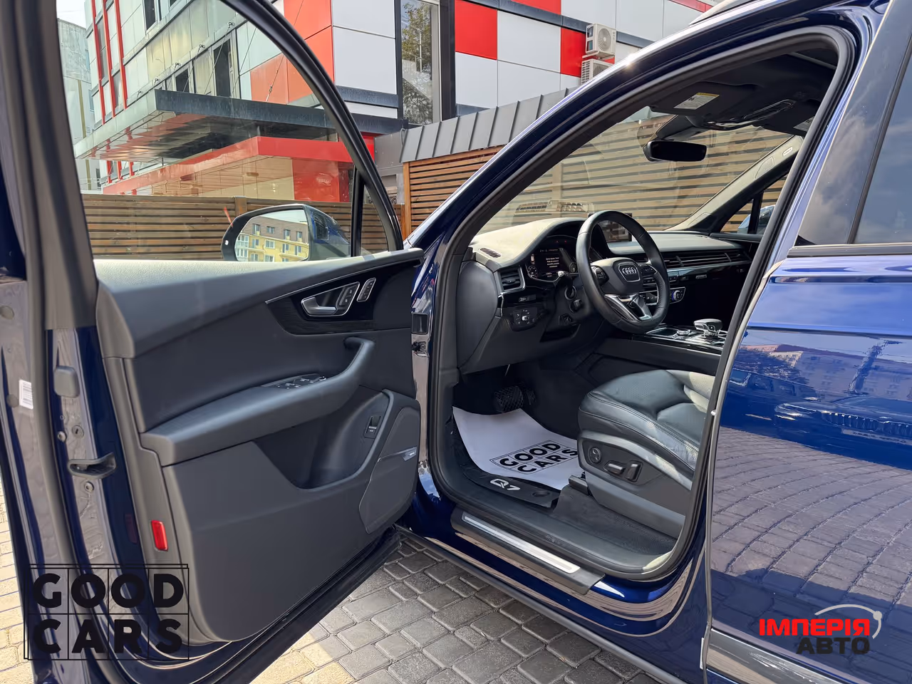 Audi Q7 - фото 19