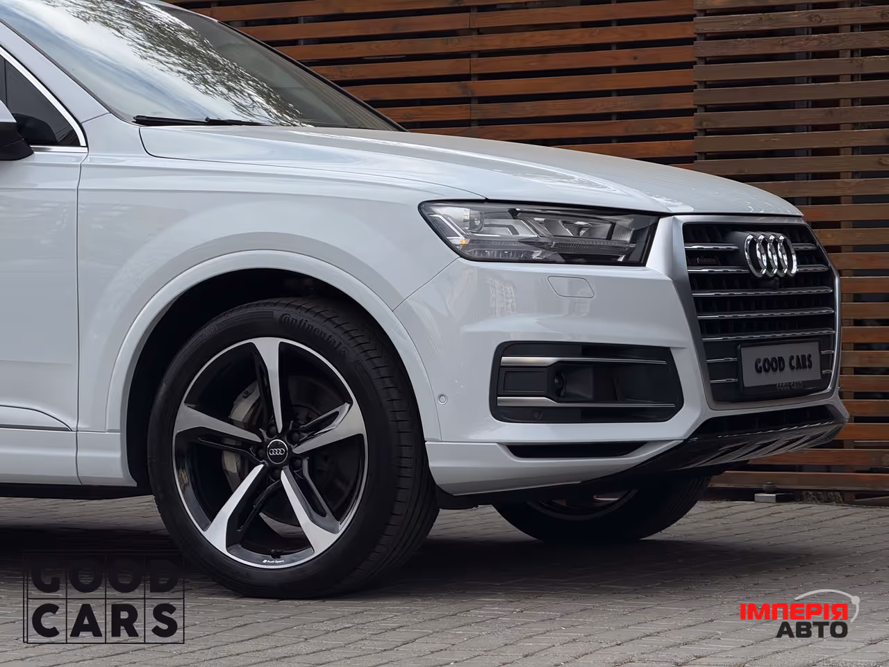 Audi Q7 - фото 16