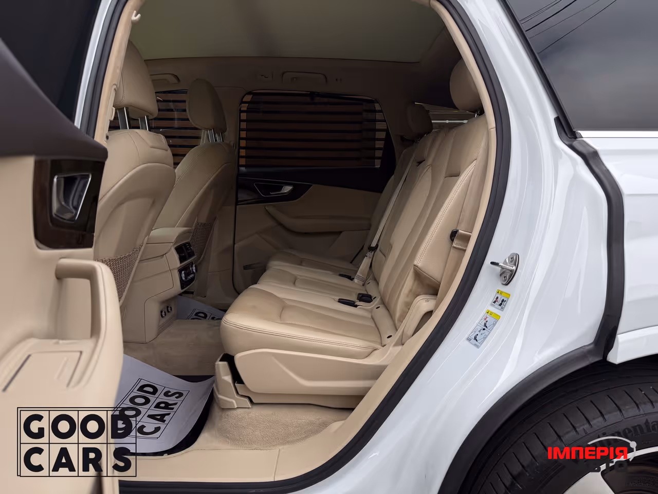 Audi Q7 - фото 26