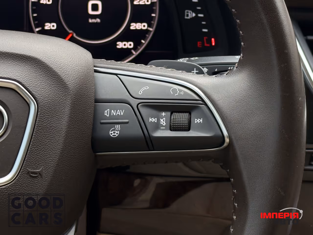 Audi Q7 - фото 34
