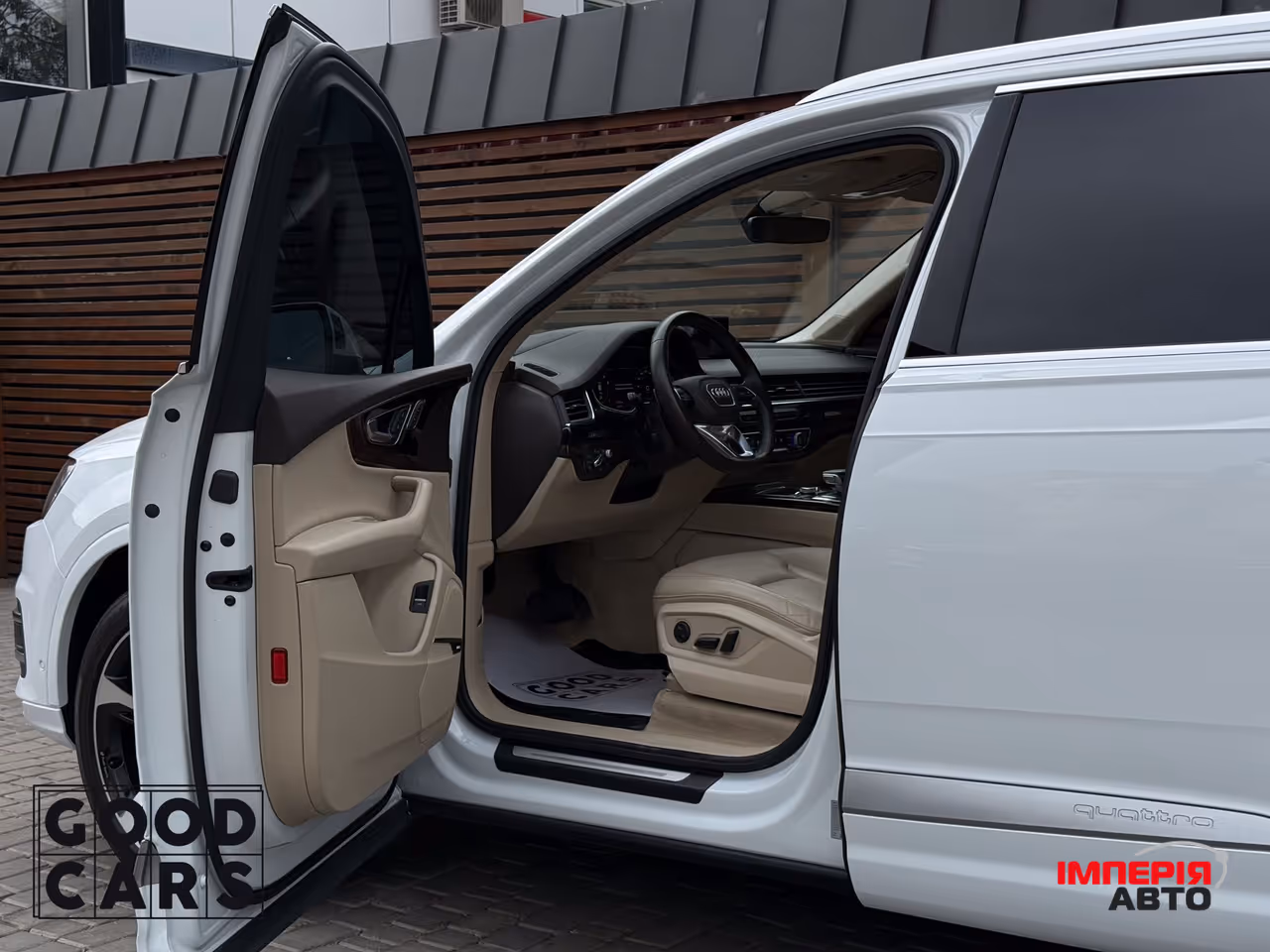 Audi Q7 - фото 22