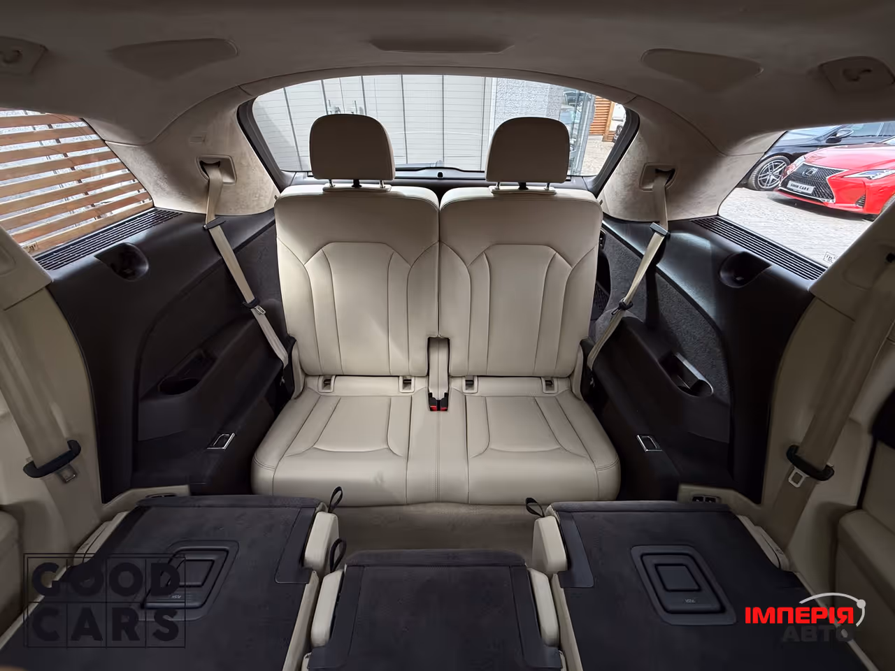 Audi Q7 - фото 27