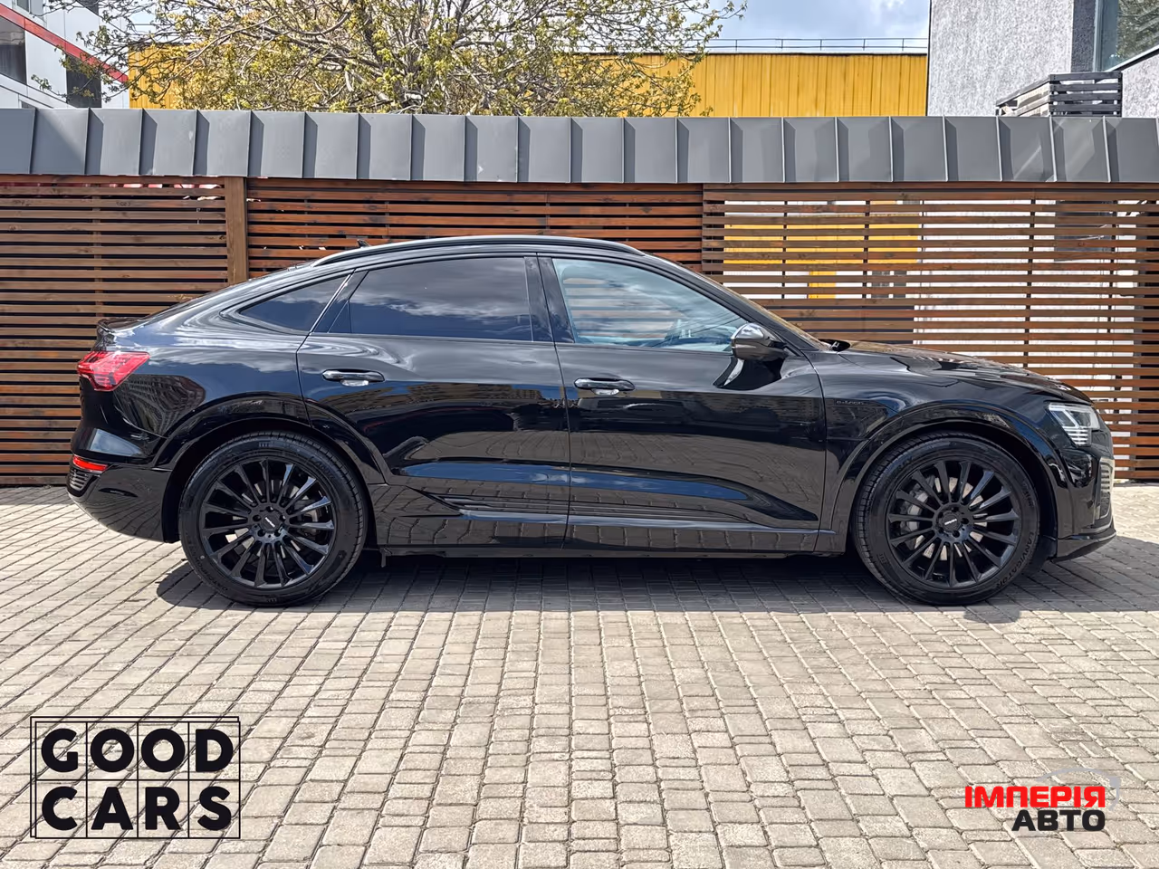 Audi Q8 e-tron - фото 8