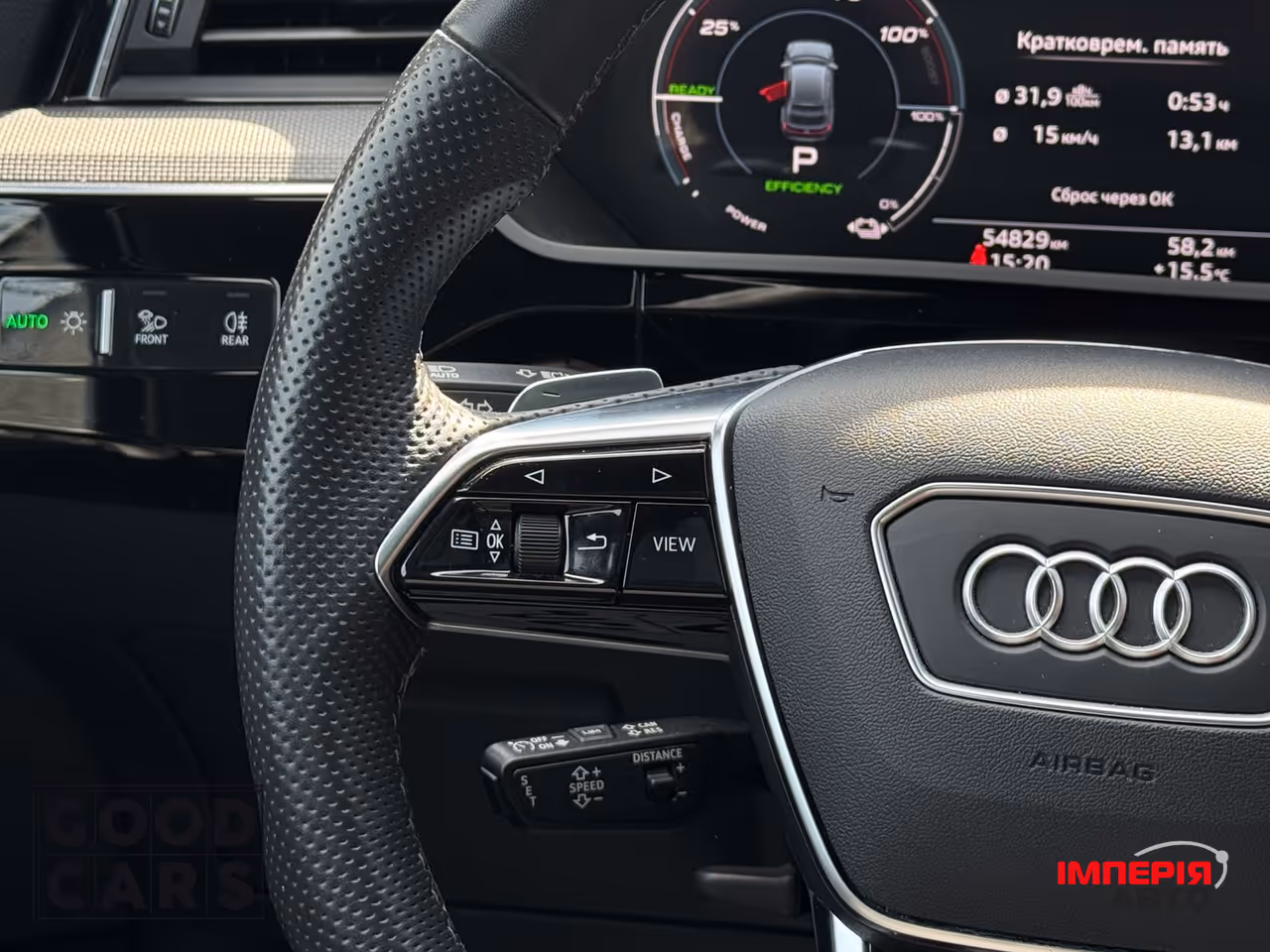 Audi Q8 e-tron - фото 31