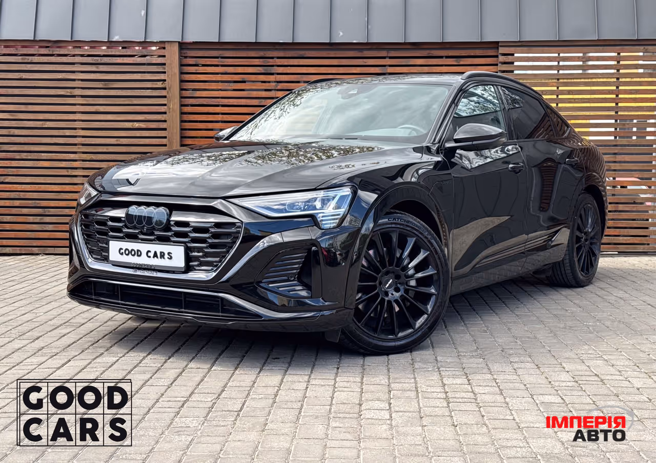 Audi Q8 e-tron - фото 1