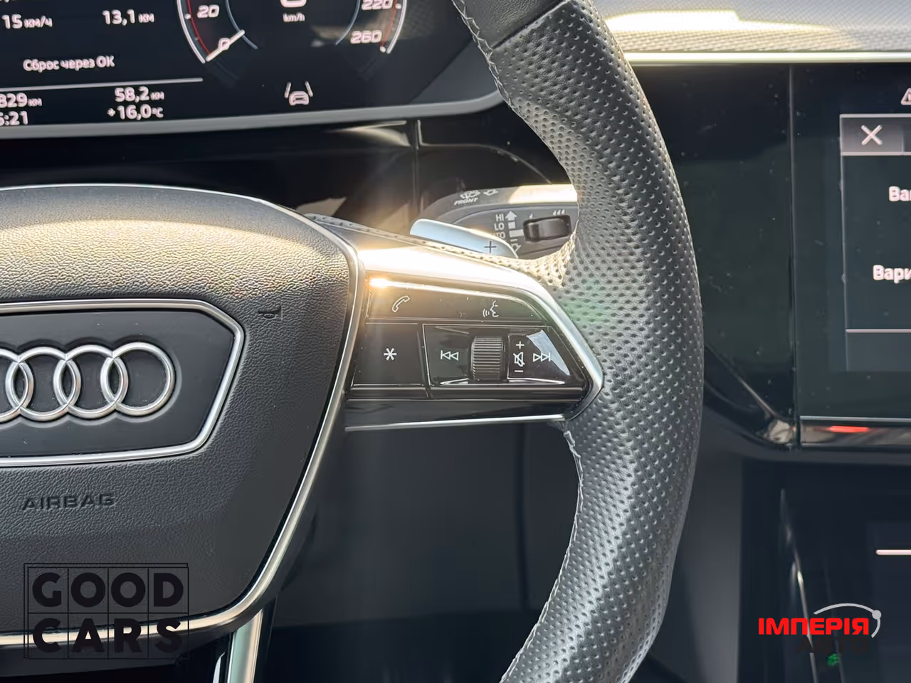Audi Q8 e-tron - фото 32