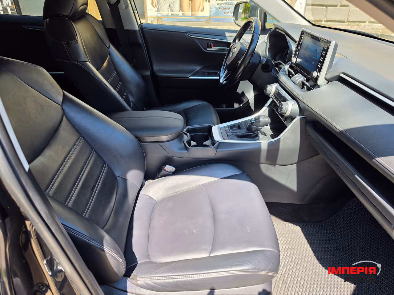 Toyota RAV4 - фото 17