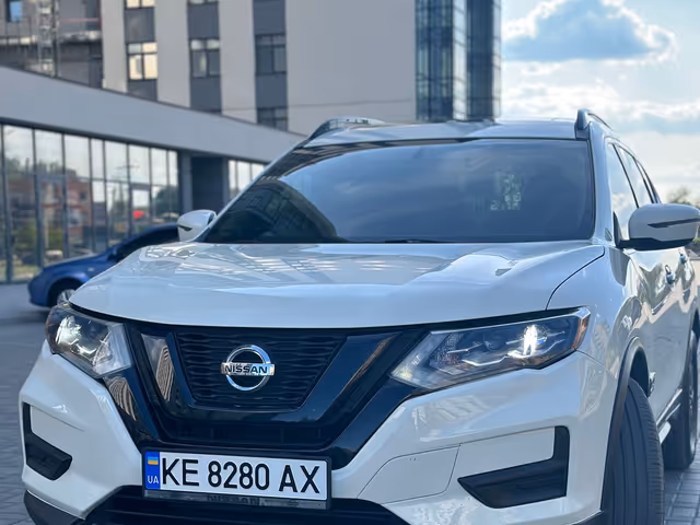 Nissan Rogue - фото 1