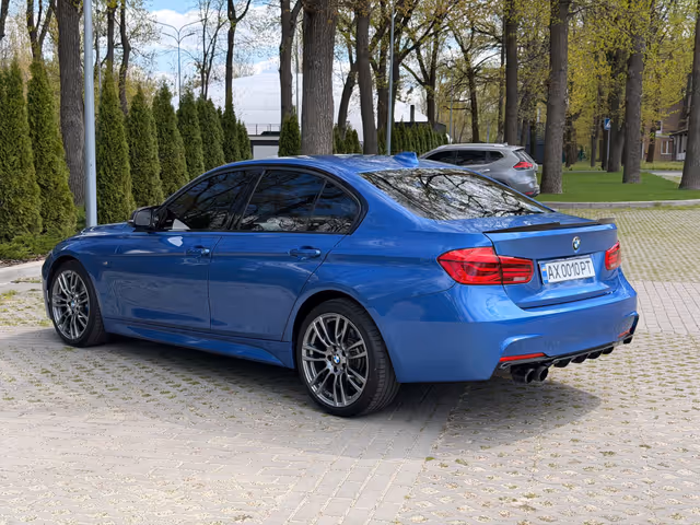 BMW 3 серії - фото 3