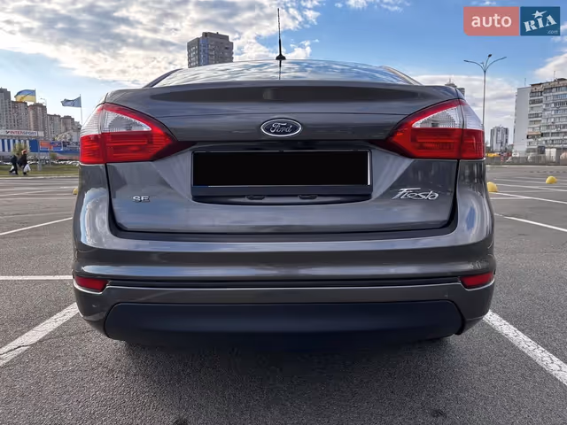 Ford Fiesta - фото 5
