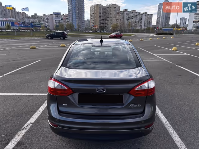 Ford Fiesta - фото 4