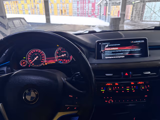 BMW X5 - фото 2