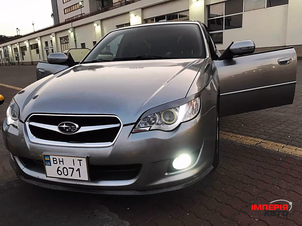 Subaru Legacy - фото 1