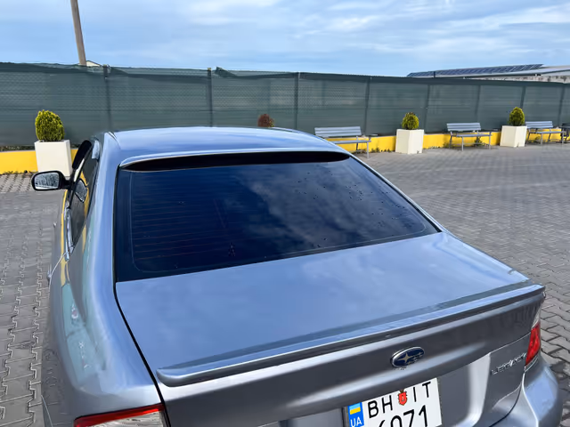 Subaru Legacy - фото 4