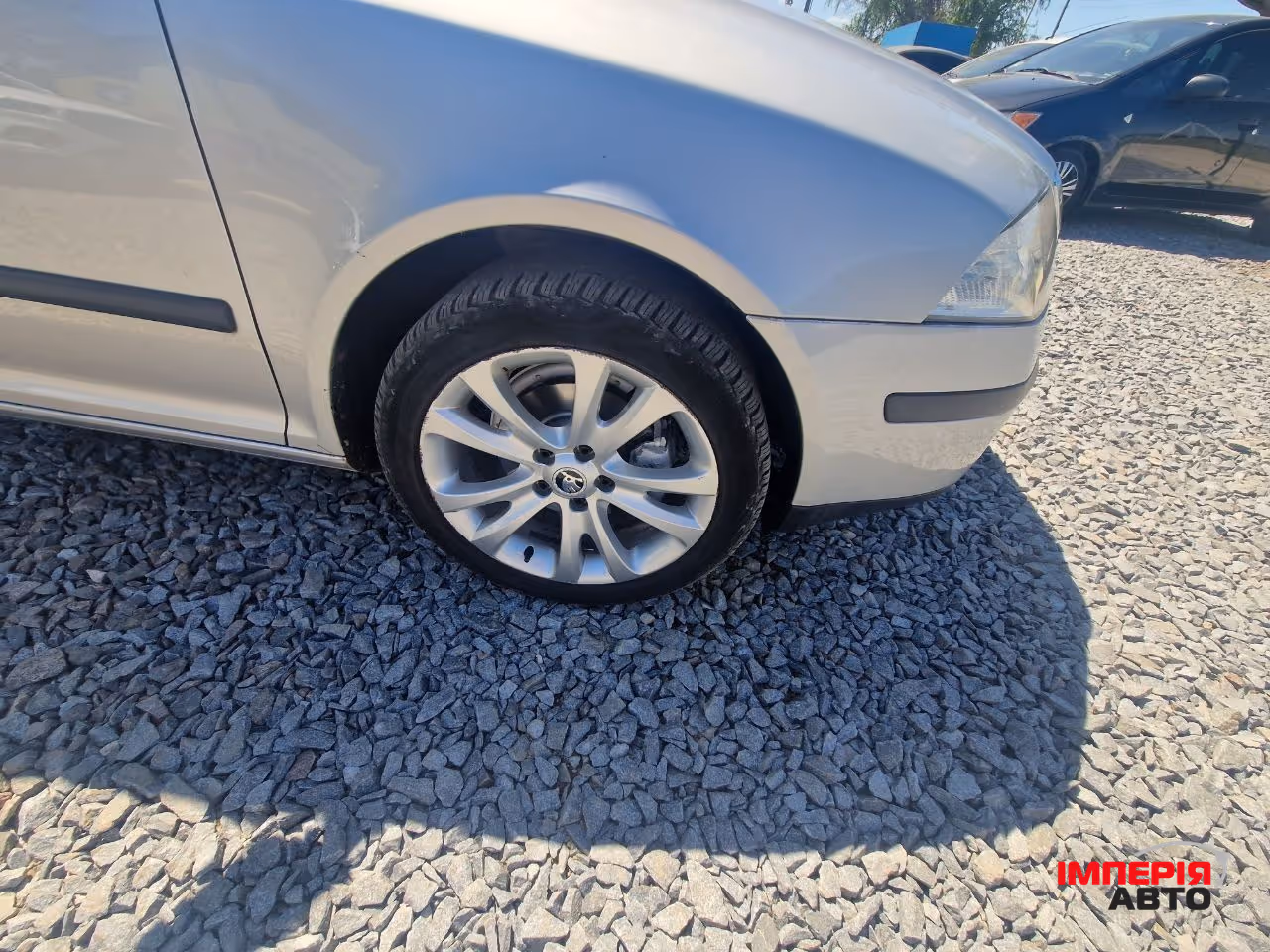 Skoda Octavia - фото 5