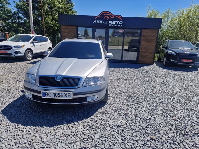 Skoda Octavia - фото 1