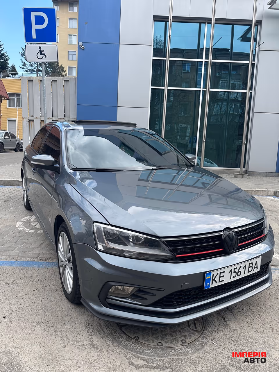 Volkswagen Jetta - фото 1
